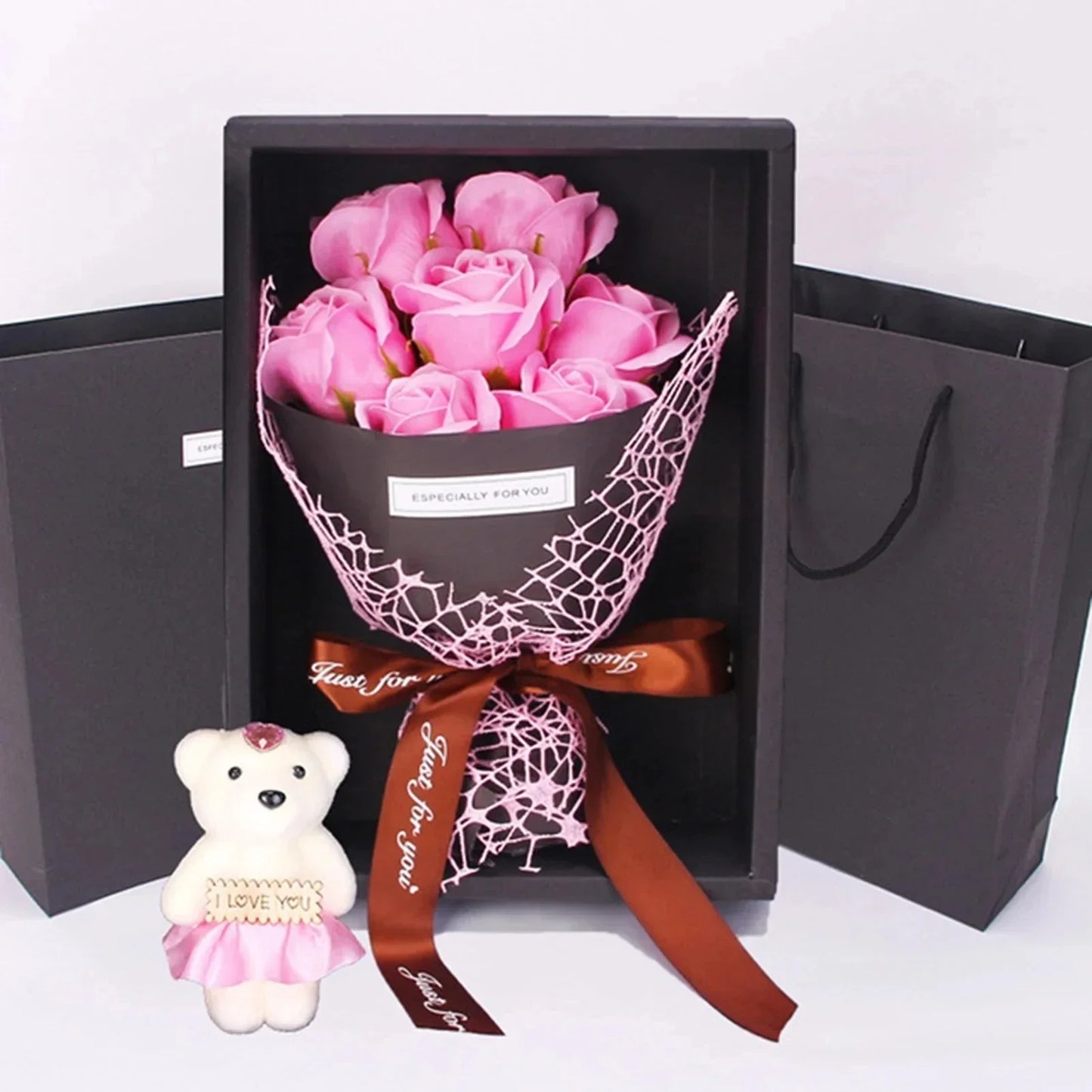 Frendorf | 7 Rosen Seifenstrauß Geschenkbox