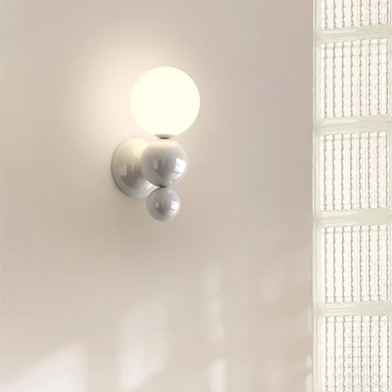 Frendorf | BubbleGlow – Moderne sphärische Wandleuchte