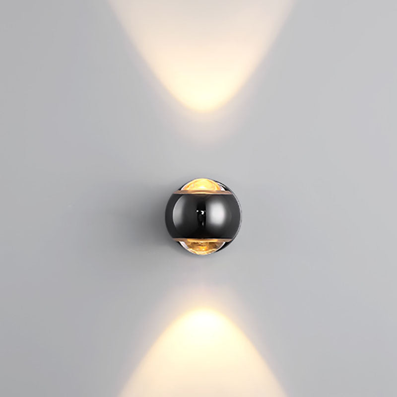 Frendorf | Arcano LED Wandleuchte | Nordic Design | Halbrundes Aluminium | Up-Down Beleuchtung für Schlafzimmer