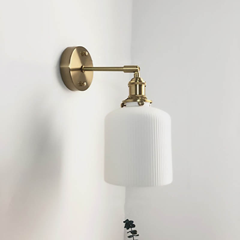 Frendorf | BrassGlow Japanische Retro Wandleuchte | Minimalistisches Design | Zylinder Oval | Messing & Lucite | 1-flammig