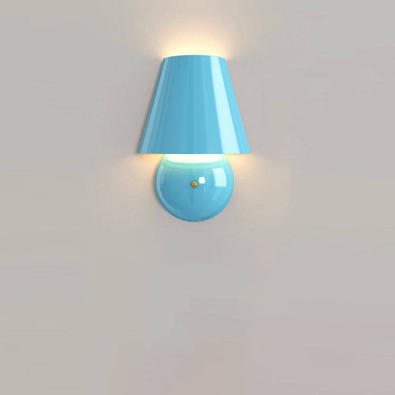 Frendorf | TrapeLux LED Wandleuchte | Modernes Trapez-Design | Eisen & Acryl | Warmweißes Licht
