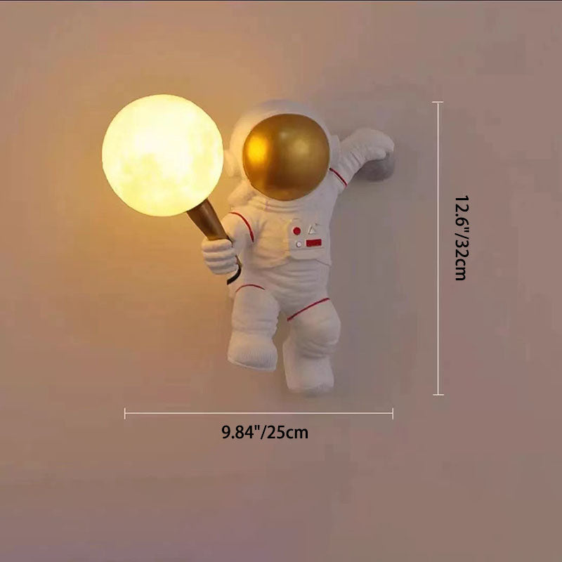 Frendorf | CosmoBuddy Astronaut Wandlampe | Kreatives Design | Resin & ABS | LED Schlafzimmerlicht