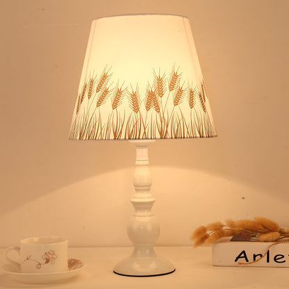 Frendorf | LiliaBloom Exklusive Tischlampe mit Stoffschirm | Blumenmotiv | Vase-Design | LED-Dimmfunktion | Elegante Beleuchtung für Zuhause
