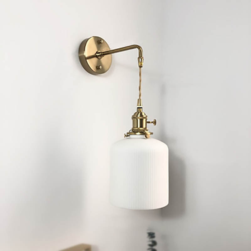 Frendorf | BrassGlow Japanische Retro Wandleuchte | Minimalistisches Design | Zylinder Oval | Messing & Lucite | 1-flammig