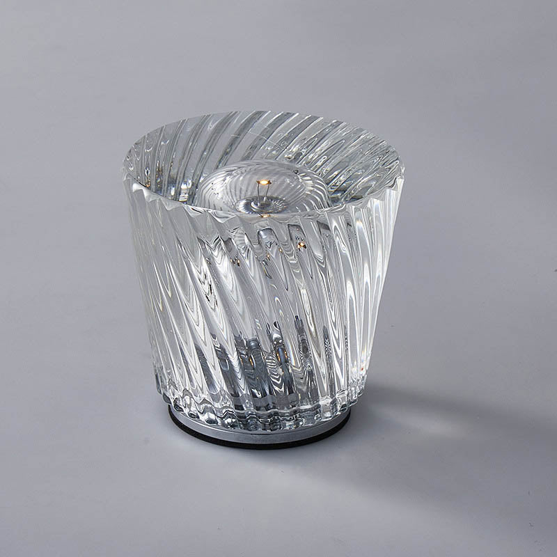 Frendorf | Crystavo Zylindrische Kristall LED Tischlampe | Kreatives Design | Perfekt für Schlafzimmer & Dekoration