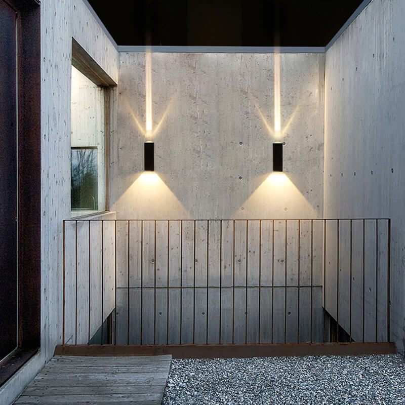 Frendorf | AquaLuxe LED Außenwandleuchte | Wasserdicht & Modernes Design | Rechteckige Außenlampe für Haus & Garten
