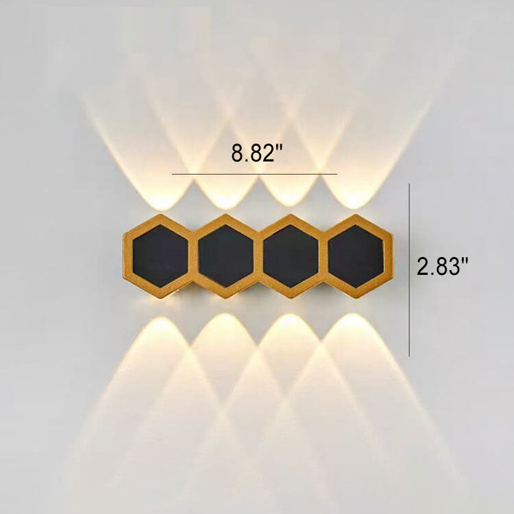Frendorf | LumoHex Prime | Modernes Outdoor LED Wandlicht | Hexagon Schwarz-Gold Kombination