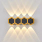 Frendorf | LumoHex Prime | Modernes Outdoor LED Wandlicht | Hexagon Schwarz-Gold Kombination