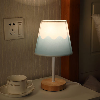 Nordic Vintage Stoffkonus Massivholz LED Tischlampe