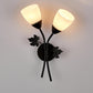 Zeitgenössische skandinavische Blumen Eisen Glas 1/2 Licht Wandlampe für Wohnzimmer