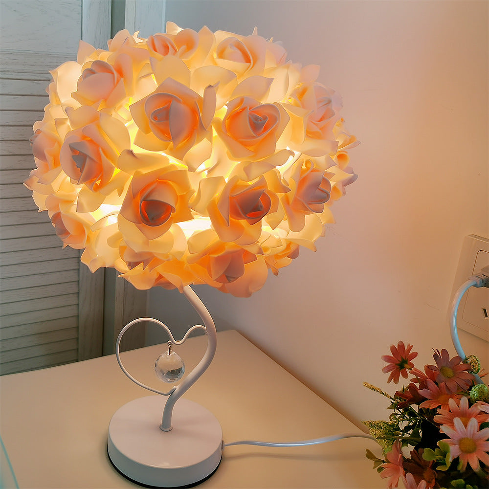 Frendorf | Roseva Art Deco Tischlampe | Stoff-Rosenschirm | Elegante Beleuchtung | Schlafzimmer Dekoration