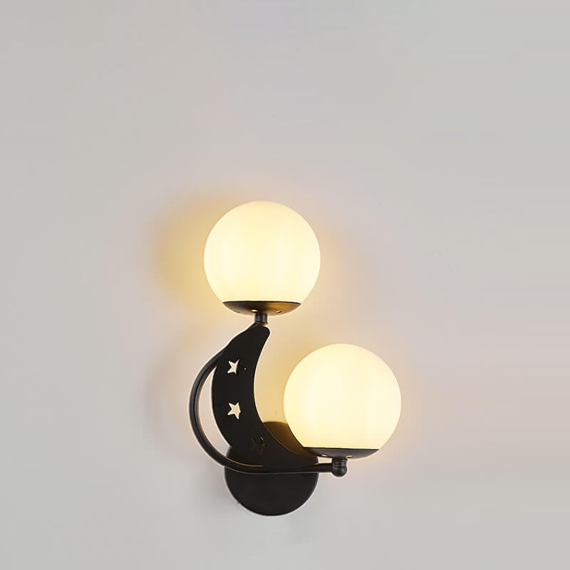 Frendorf | Asterovia DuoGlow Wandleuchte | Nordisches Design | Glas-Kugelschirme | 2-flammig | Mond- & Sternenmotiv