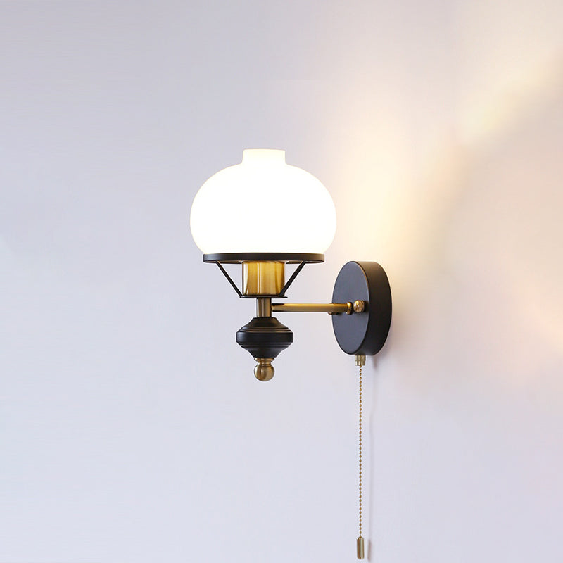 Frendorf | GeoLuxe Französische Geometrische Wandlampe | Eisen & Glas | 1-Licht Design für Wohnzimmer
