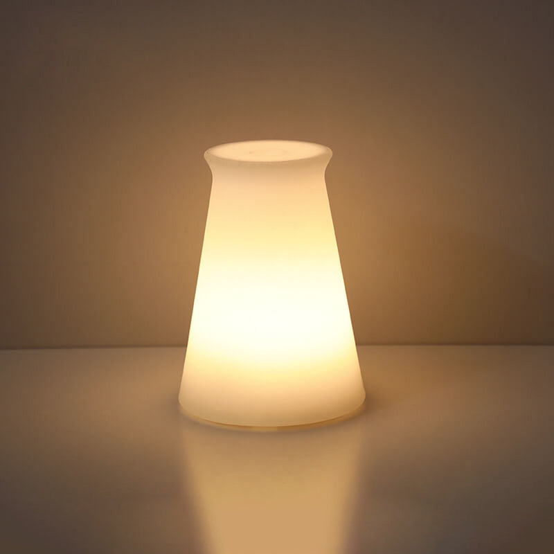 Frendorf | GeoGlow Kreative Geometrische LED Tischlampe | Batteriebetrieben & Fernbedienung | Nachtlicht & Dekoration
