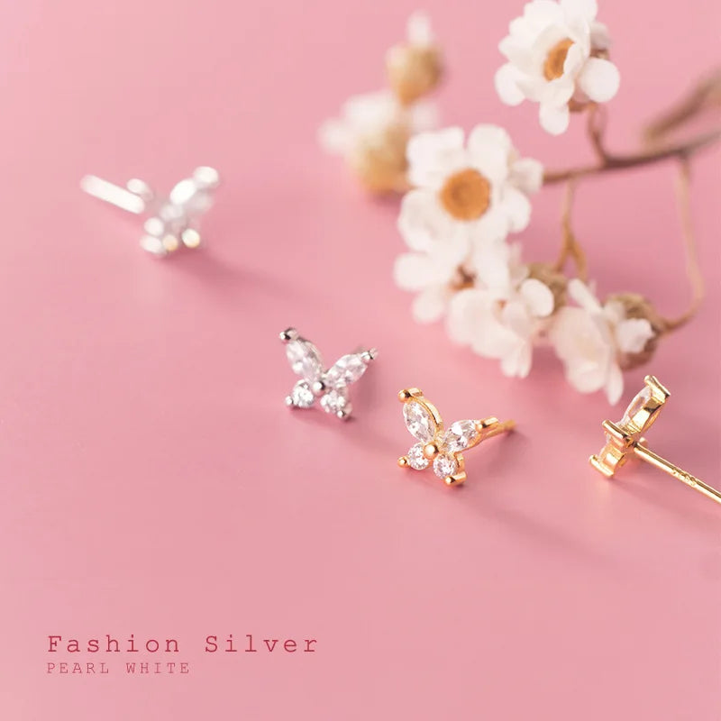 Frendorf | 925 Sterling Silver Romantische Mini Schmetterling Weiße Zirkon Stecker Ohrringe für Frauen Schicke Hochzeits Piercing Schmuck Geschenk