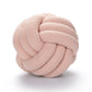 Gooi Kissen - Cozy - Handgeknoteter Ball - Lammfell