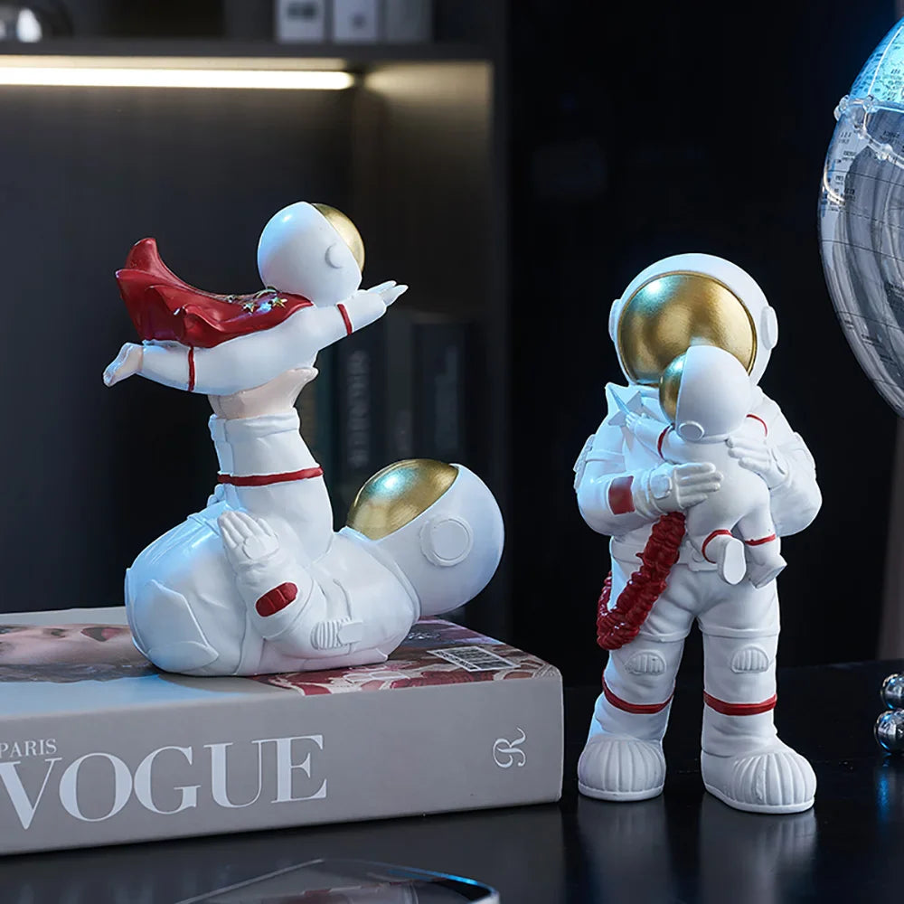 Heimdekor Moderne Wohnzimmer Schreibtischdekoration Zubehör Einfache Vater und Sohn Astronaut Figurine Süße Harz Einrichtung Handwerk
