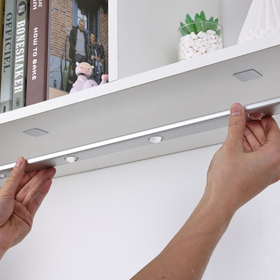Royelux Wiederaufladbares LED-Schranklicht - Bewegungssensor, dimmbar, USB-Laden