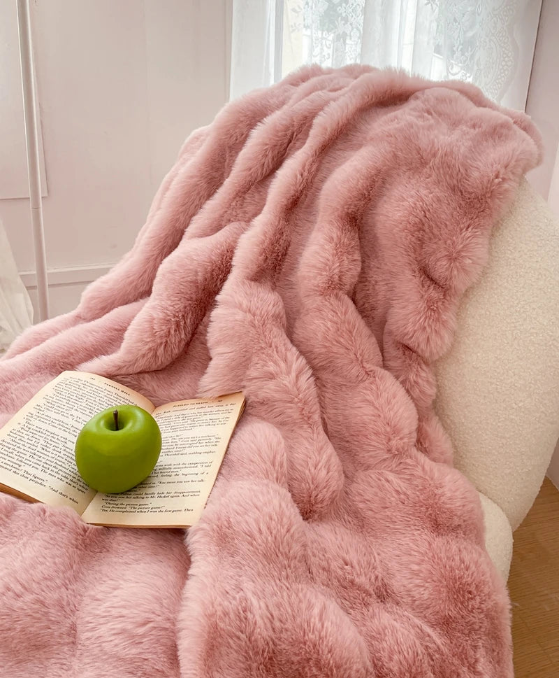 Frendorf | PlushGlow Flauschige Kuscheldecke aus Kunstfell | Weich & Luxuriös | Perfekt für Bett & Sofa