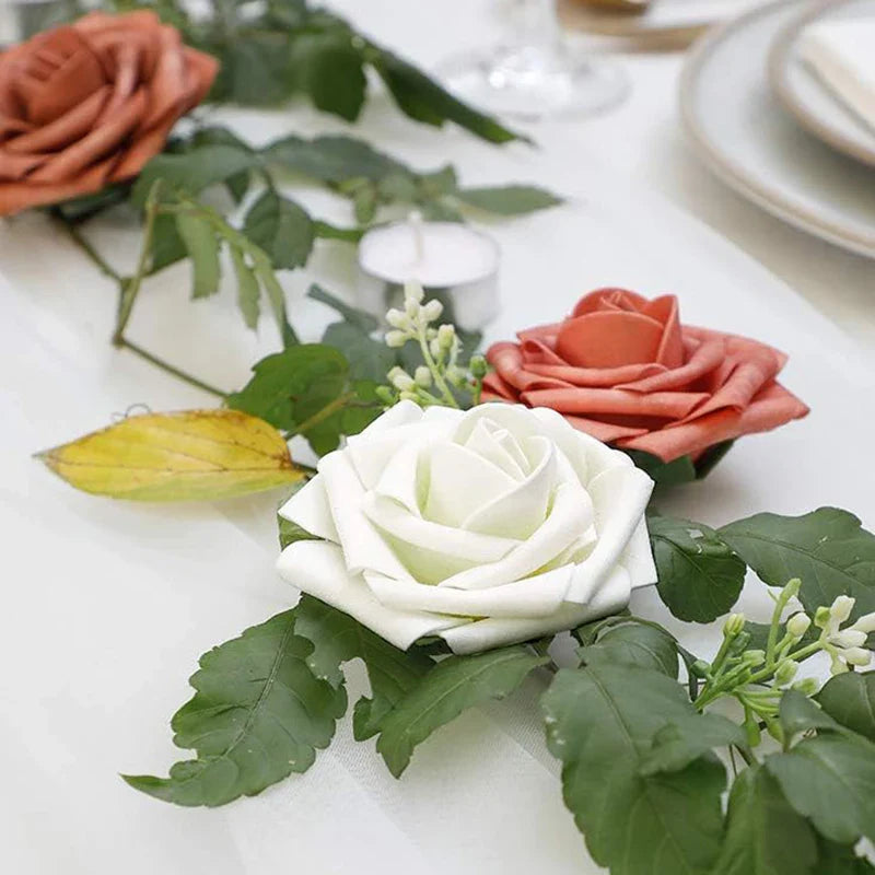 Frendorf | 25 Stück Künstliche Rote Rosen mit Stielen – Künstliche Blumen für DIY Hochzeitssträuße, Tischdekorationen, Partys & Wohnraumdekorationen