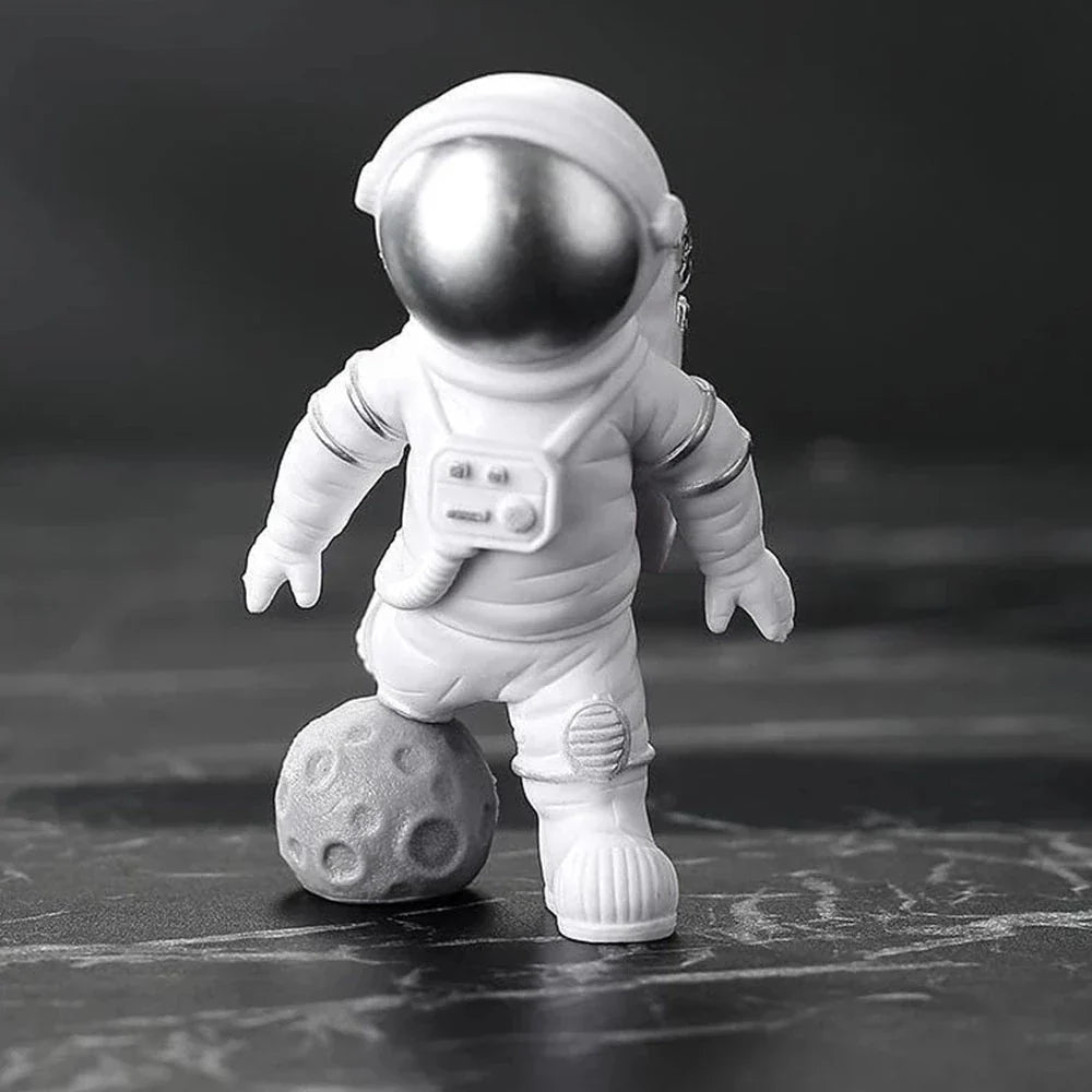 Harz-Astronaut-Figur Statue Raumfahrer Skulptur Pädagogisches Spielzeug Schreibtisch-Dekoration Astronaut-Modell Für Kinder Geschenk