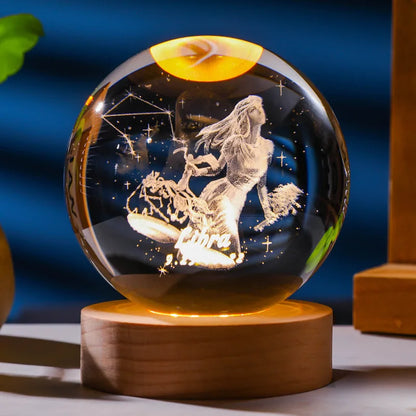 3D-geschnitzte Kristallstern-Sonnensystem-Tischlampe mit Holzsockel