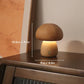 Frendorf | MushroomGlow™ Holzpilz LED Tischlampe | Natürliche Deko Beleuchtung | Stimmungslicht für Zuhause