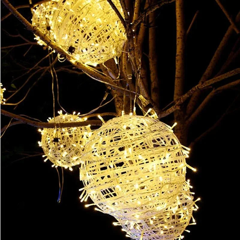 FestiveLight LED Weihnachtsbeleuchtung – Stimmungsvolle Kugeln für Innen & Außen