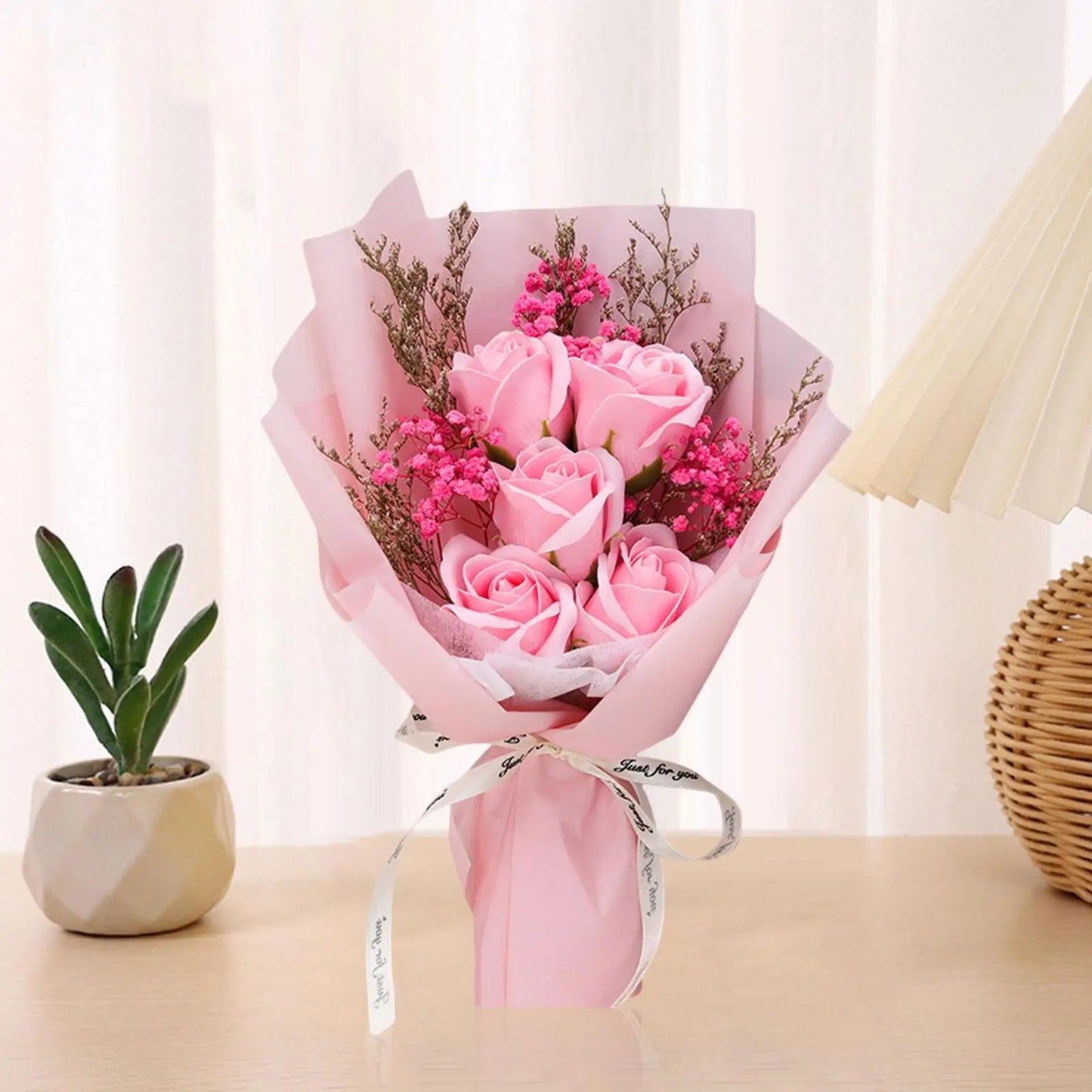 Frendorf | Blumenstrauß mit duftender Seife