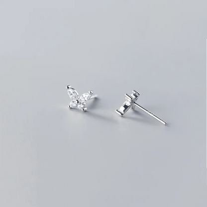 Frendorf | 925 Sterling Silver Romantische Mini Schmetterling Weiße Zirkon Stecker Ohrringe für Frauen Schicke Hochzeits Piercing Schmuck Geschenk