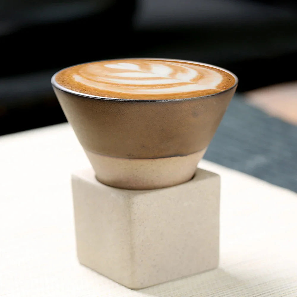 Japanische Kaffeetasse mit Untertasse, 1 Stück, Retro-Keramik-Teetasse, Becher, Latte, Espresso, Pull0, Blumen-Cappuccino, neue Keramiktasse, 100 ml/3,5 oz