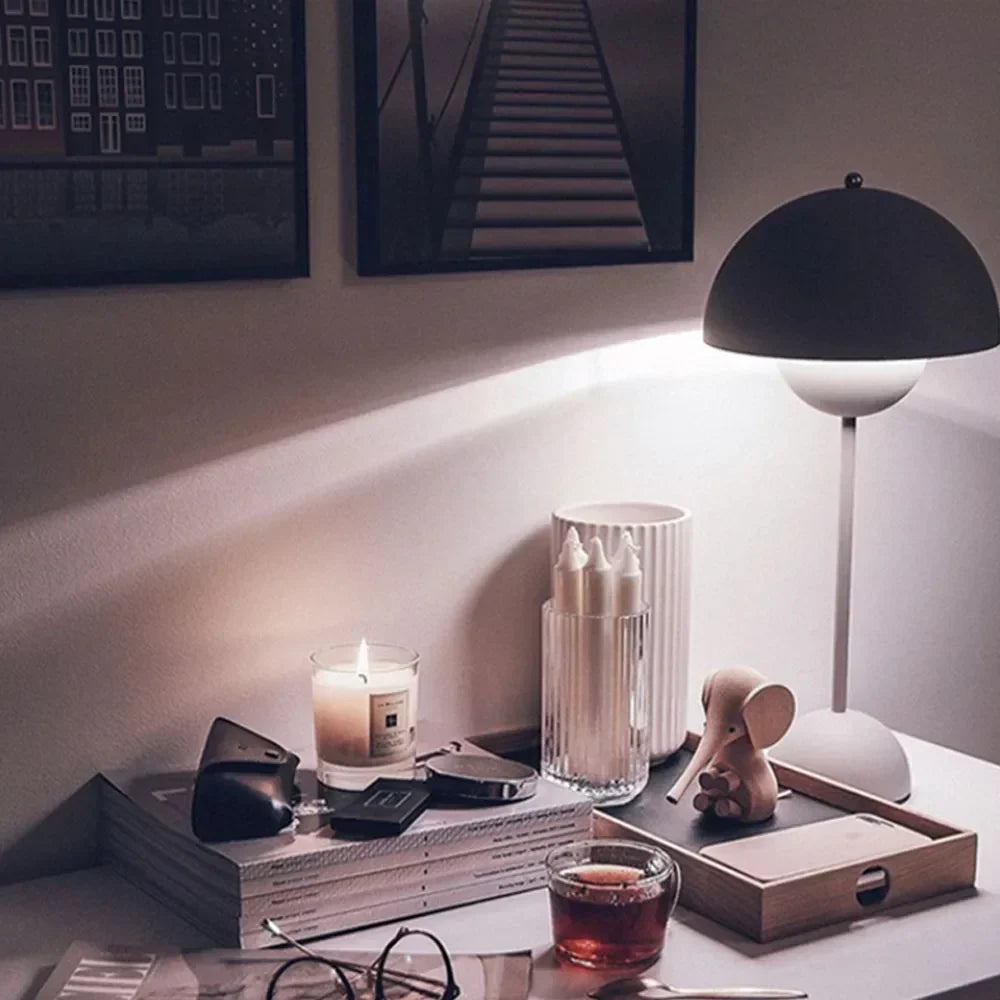 Frendorf | LumoBloom Verstellbare LED Tischlampe | Wiederaufladbar | Dimmbar | Dekorative Designleuchte für Zuhause & Büro