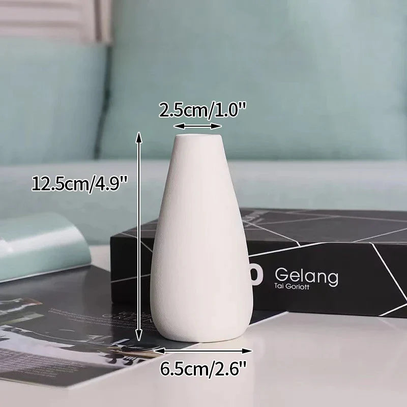 Minimalistische Keramik Blumenvase