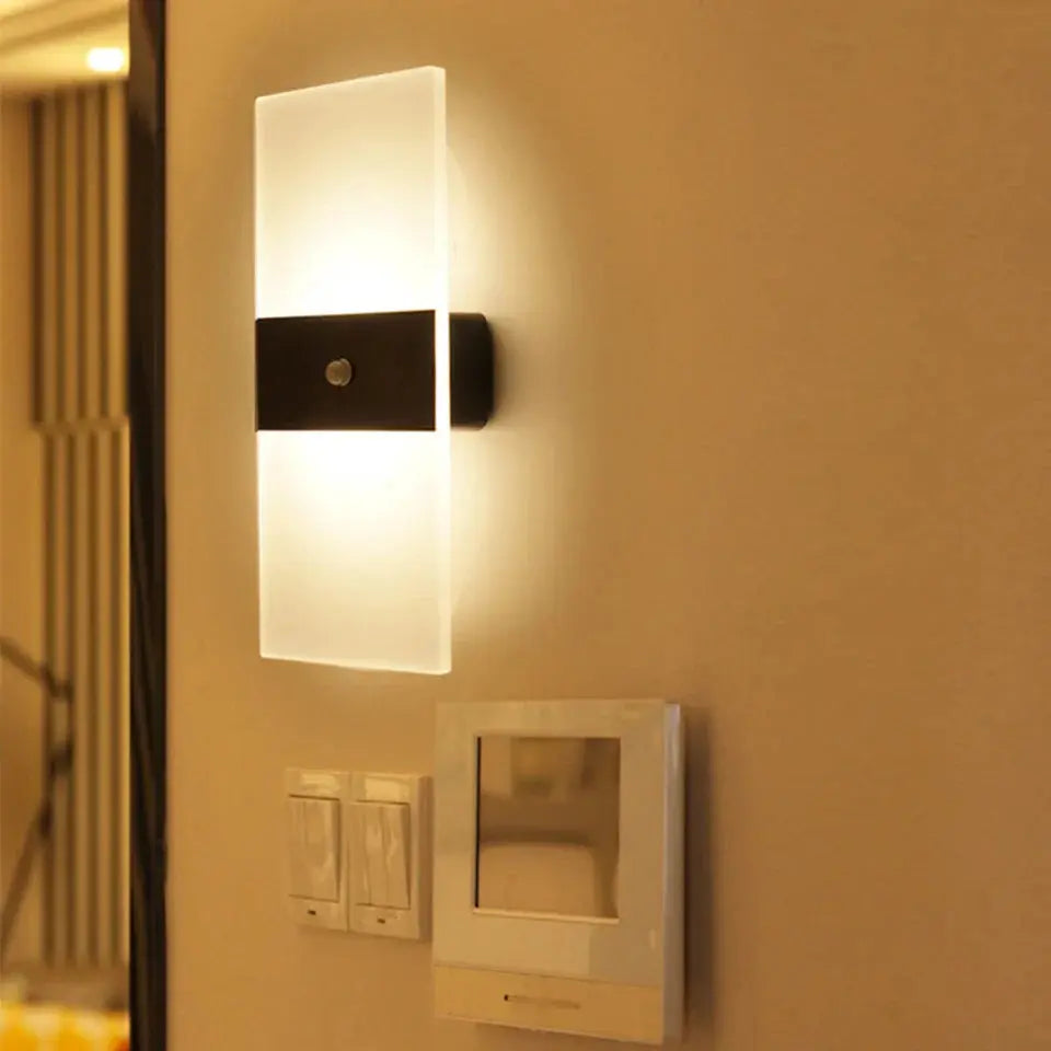 Éclatante - Touch Panel Wandleuchte USB aufladbar