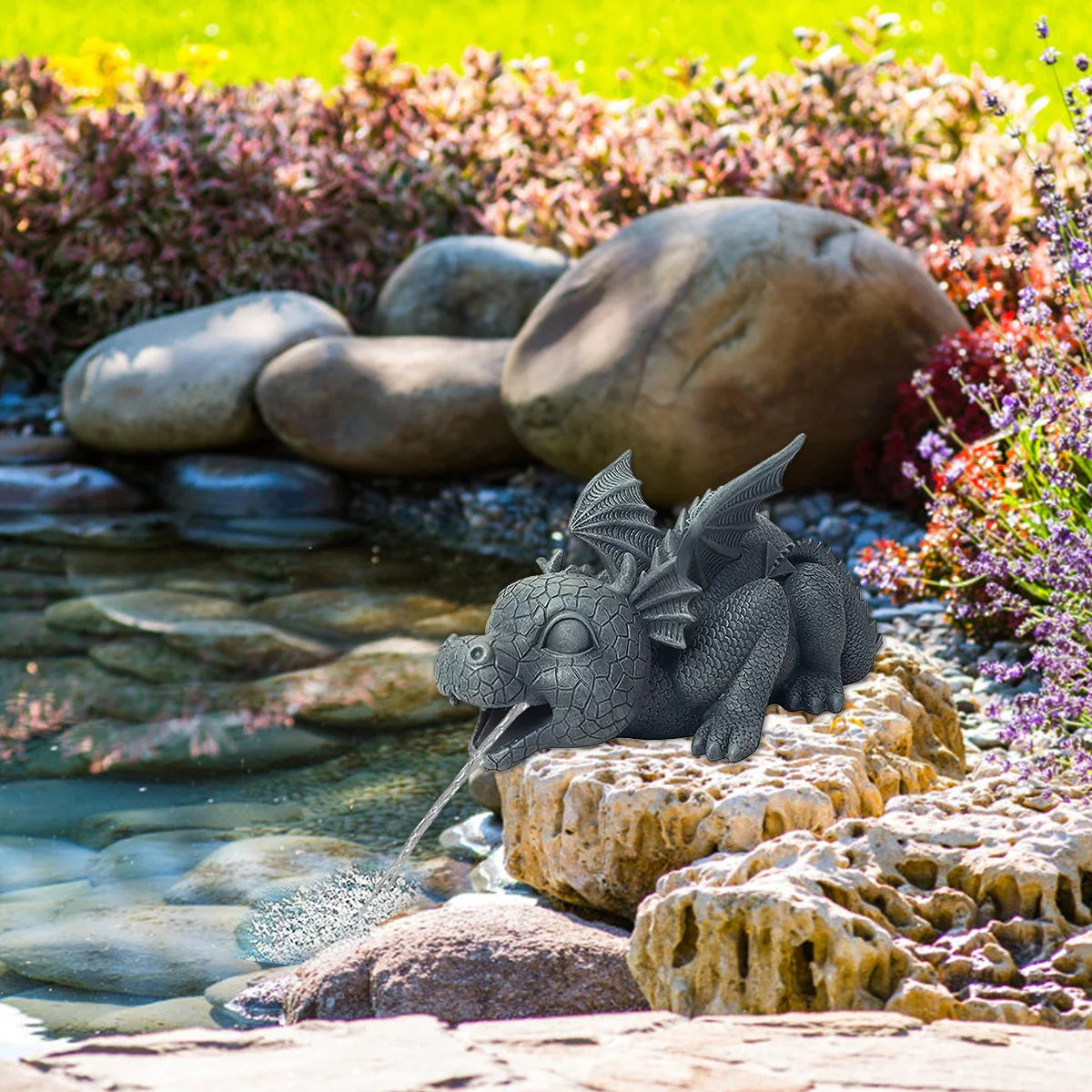 Wasserspeiender Drachenstatue aus Harz Wetterfeste Realistische Wassersprühszenen Harz Gartendekoration
