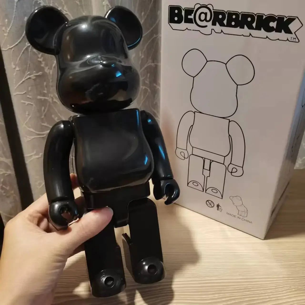 400% 28cm Bearbrick Figuren Mode Bär Statuen Solide Bearbrick Figurine Kollektion Luxus Schreibtisch Wohnzimmer Dekoration Geschenke