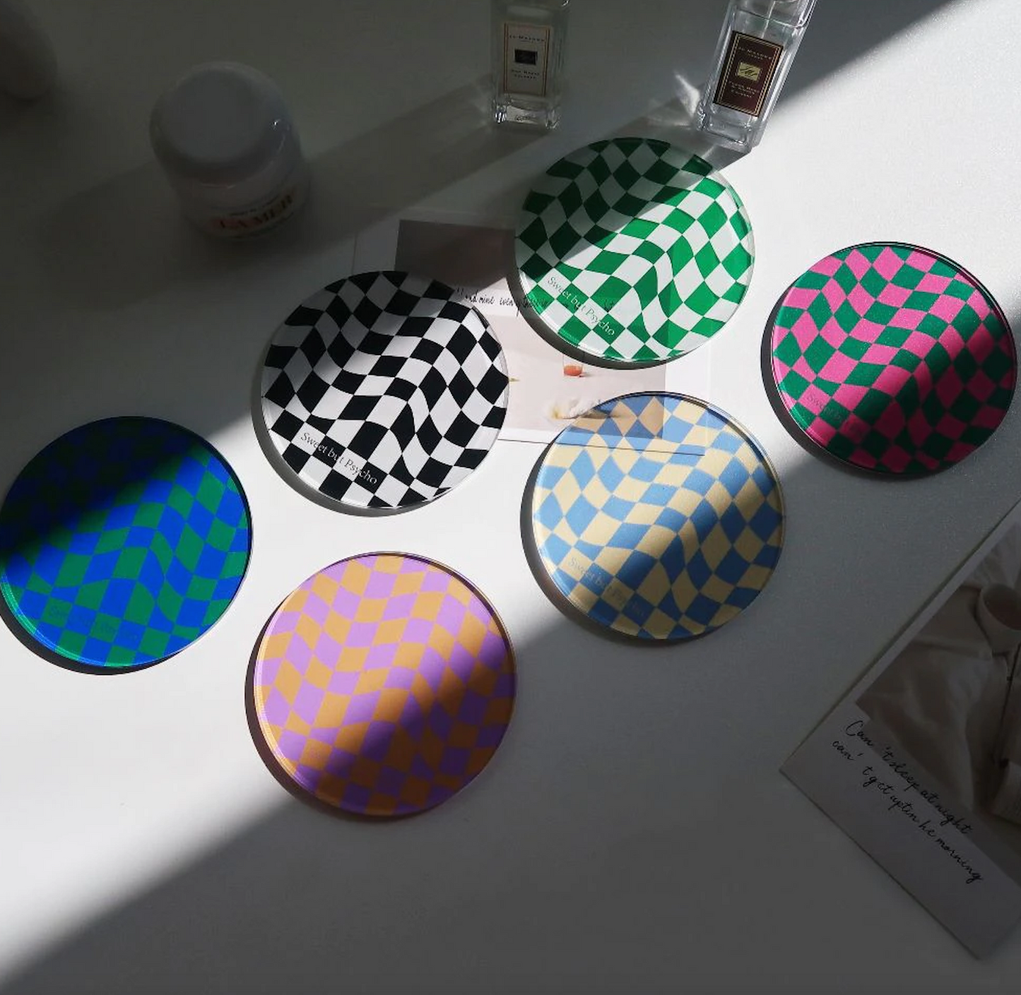 Kariertes Acryl-Untersetzer