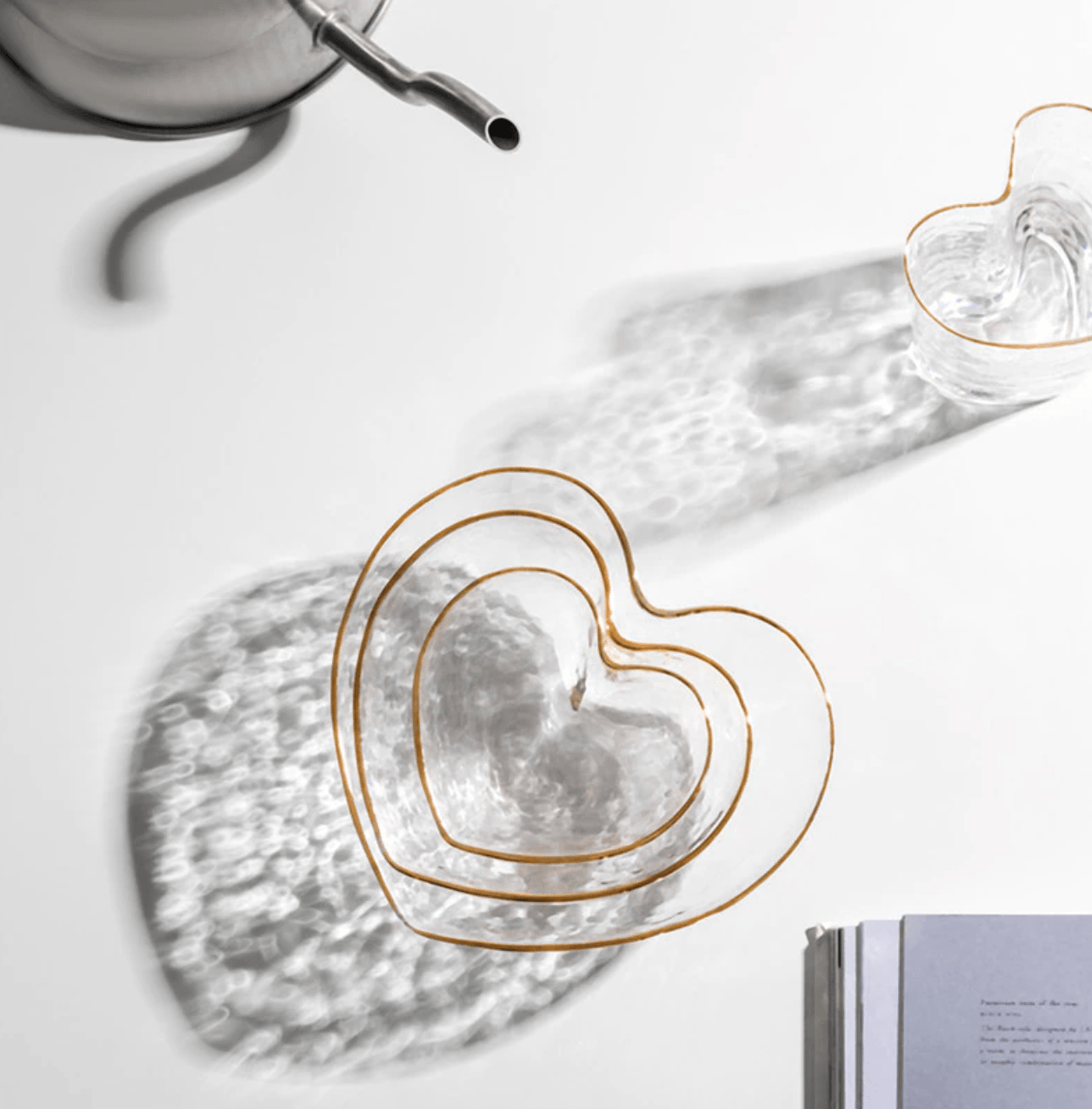 Frendorf | HeartGold Glasgeschirr Set | Herzform Schale & Trinkglas | Goldrand Design | Stilvolle Tischdeko