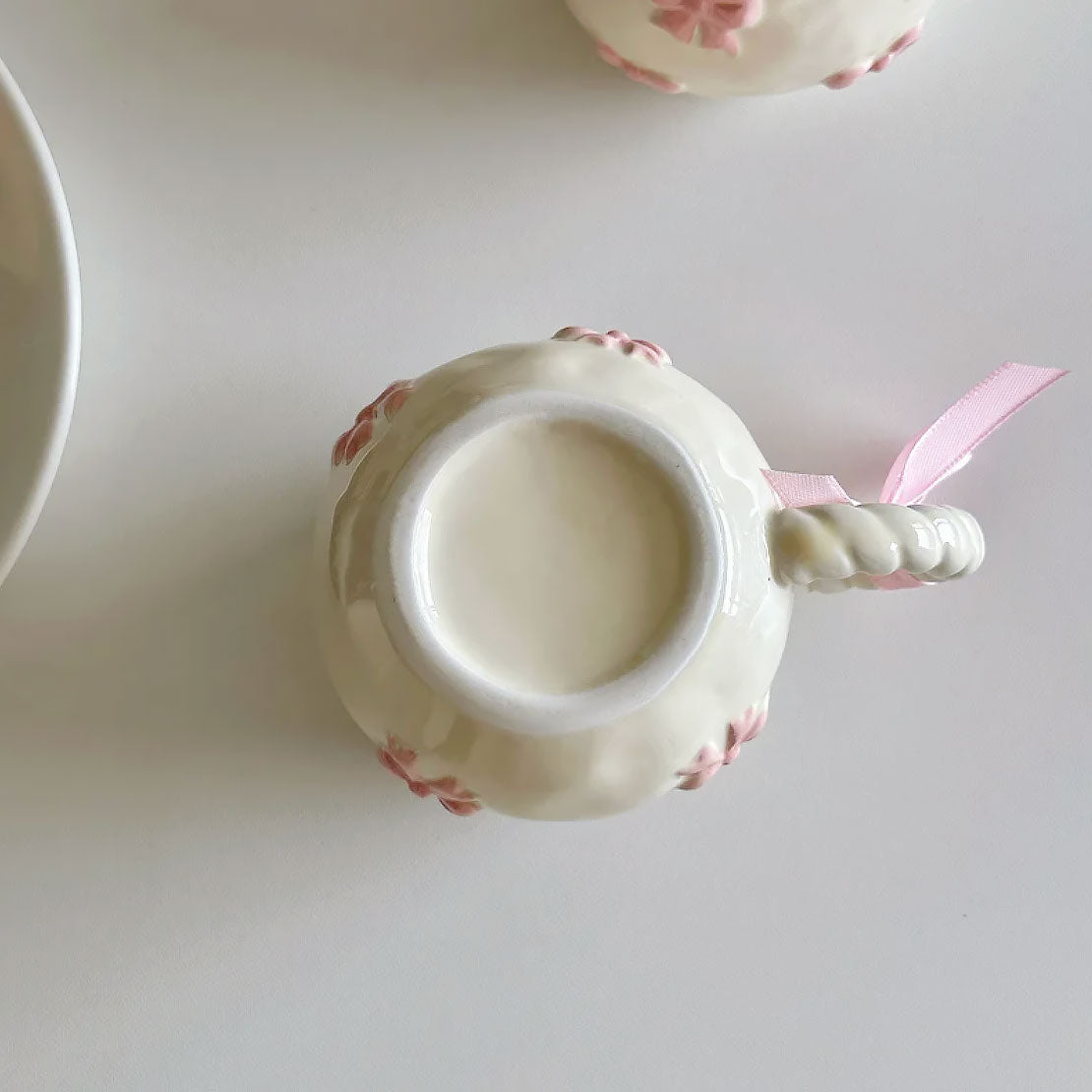 Bow Keramiktasse