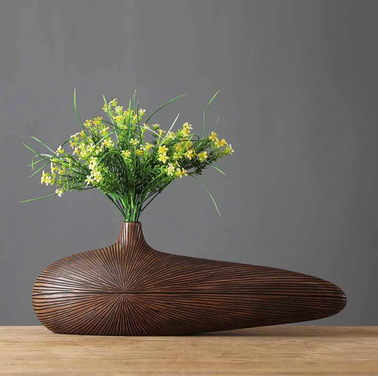Frendorf | ClayAura Sahara Skulpturierte Vase | Handgefertigt | Moderne Deko für Zuhause | Elegantes Design