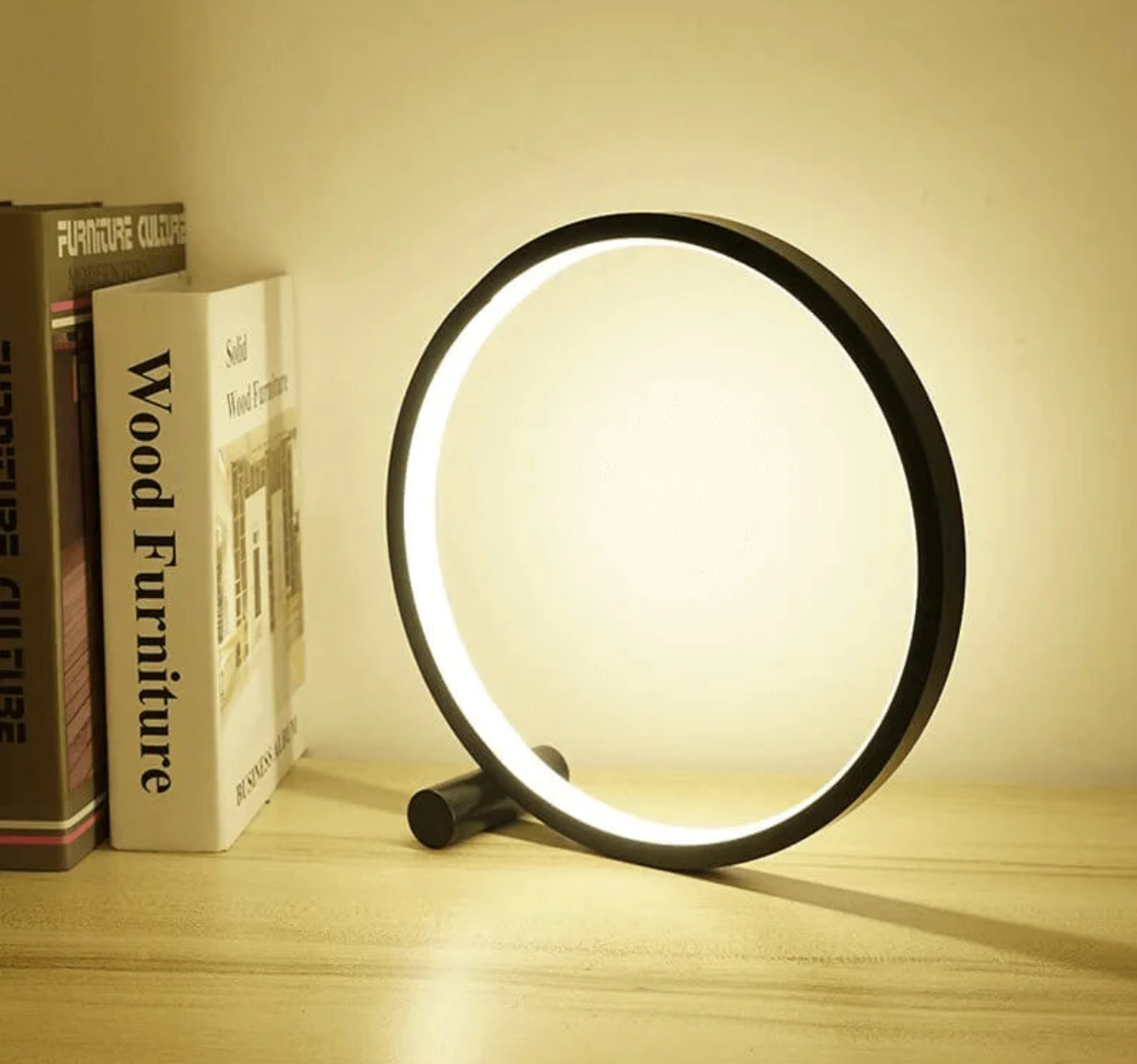 Frendorf - Minimalistische Tischlampe mit Touch- und Dimmfunktion