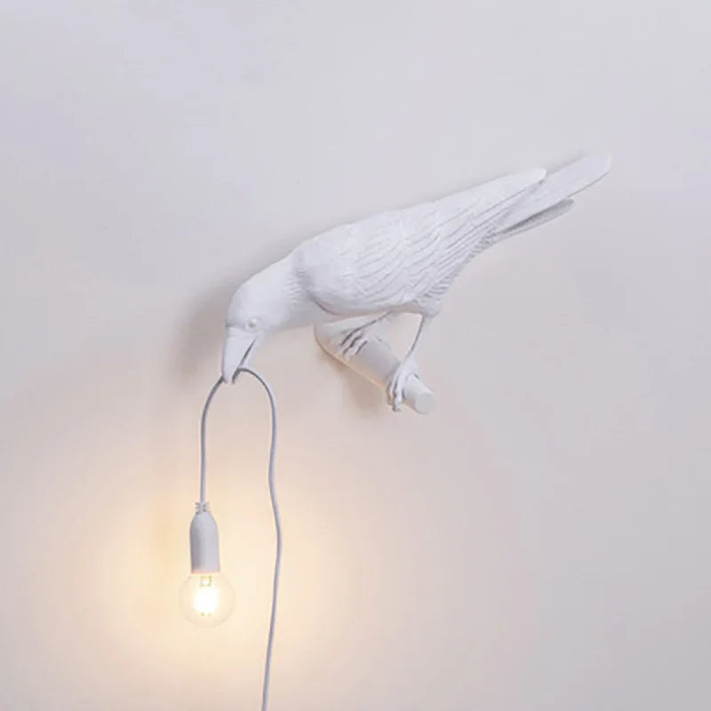 Frendorf | Moderne Lucky Bird Tischlampe – Kreatives Harz Tierdesign für Schlafzimmer und Wohnzimmer