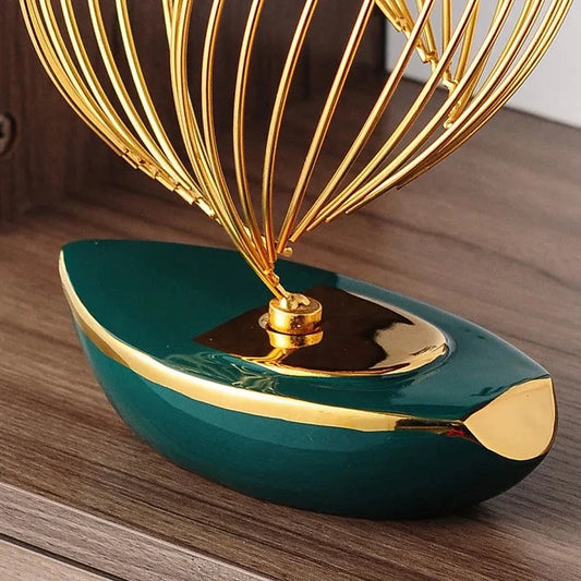 Frendorf | SkyVoyage - Raffinierte Segelboot-Skulptur für elegante Einrichtung