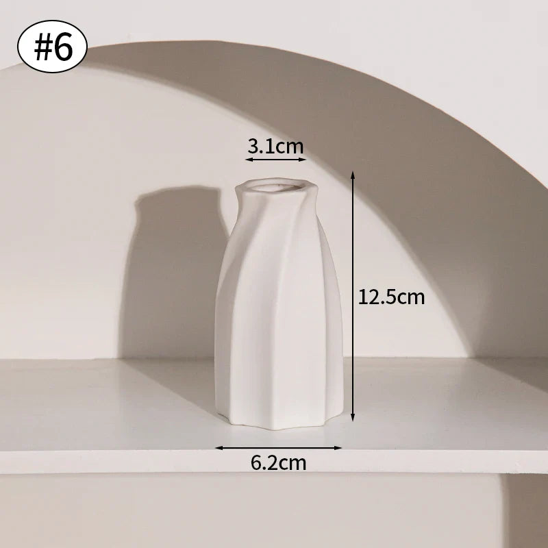 Minimalistische Keramik Blumenvase