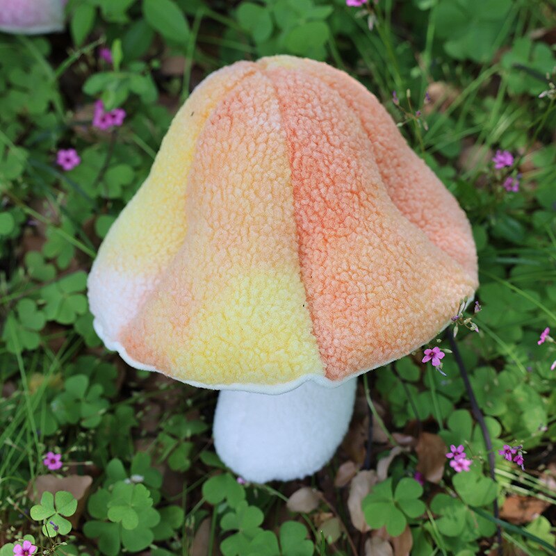 Fluffy Mushroom Kissen