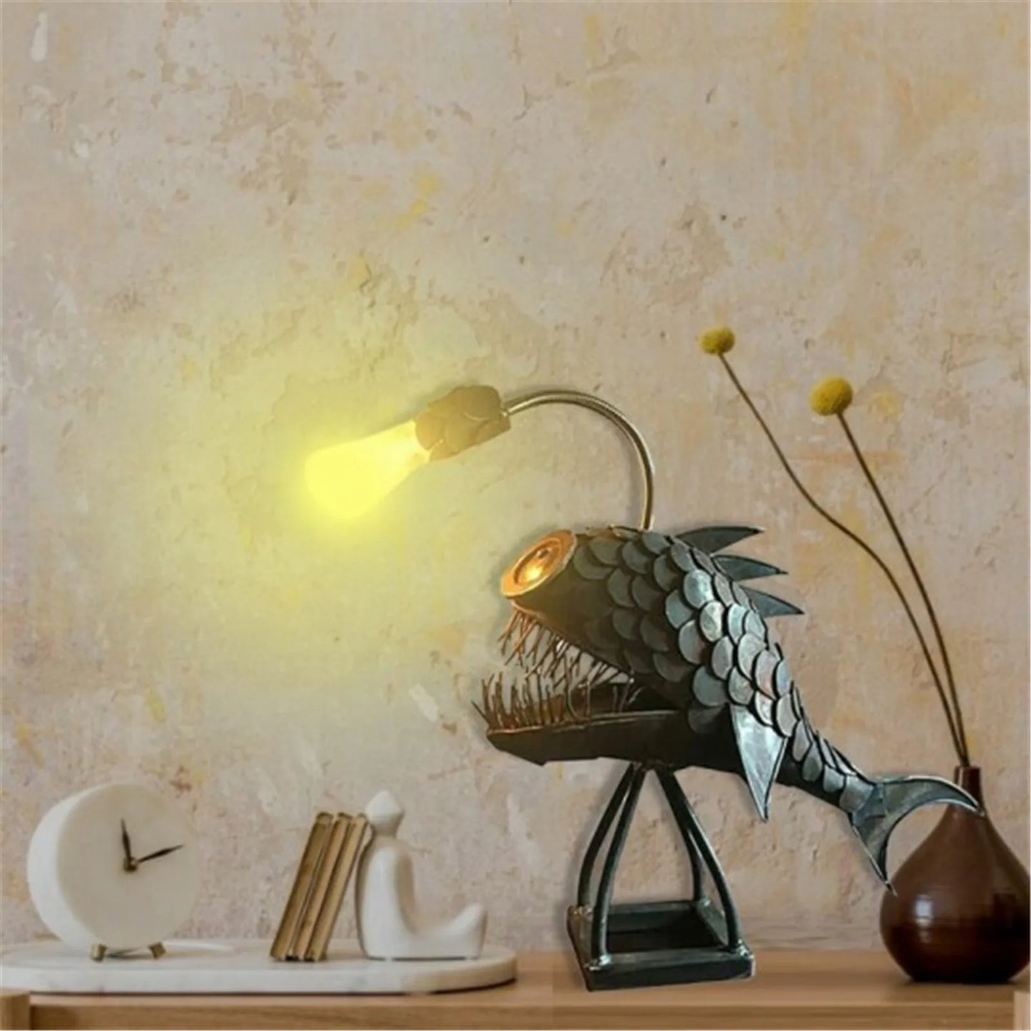 Tischlampe - RusticFish - Anpassbare Beleuchtung - Handgefertigter Künstlerischer Charme