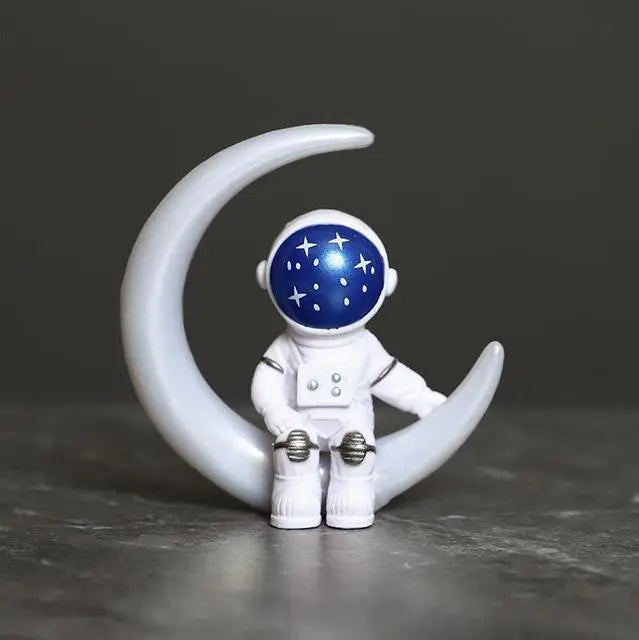 Harz-Astronaut-Figur Statue Raumfahrer Skulptur Pädagogisches Spielzeug Schreibtisch-Dekoration Astronaut-Modell Für Kinder Geschenk