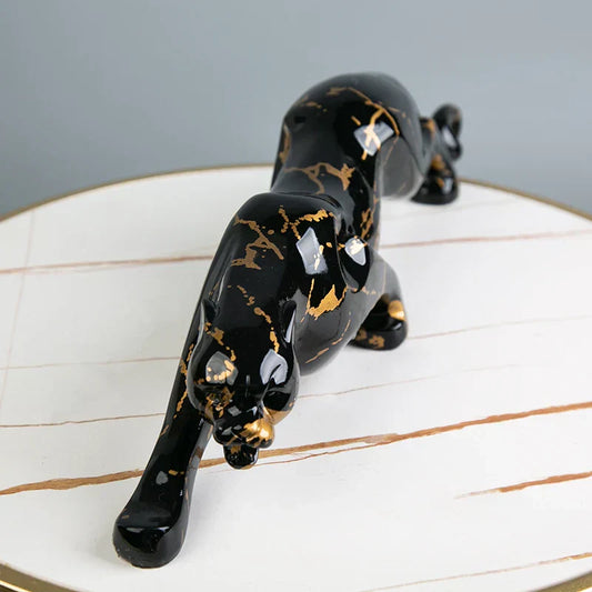 Eleganter Jaguar Steinbildhauer