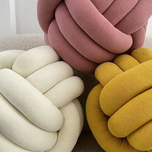 Knot Kissen