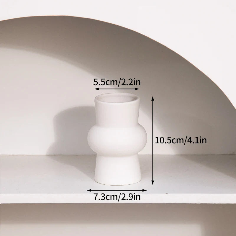 Minimalistische Keramik Blumenvase